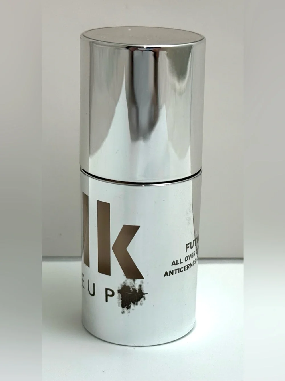 Milk Makeup Future Fluid Creamy Hydrating Concealer Shade 3N